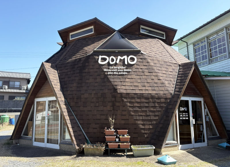 ステンレス切り文字看板　ショップの看板　お店の看板