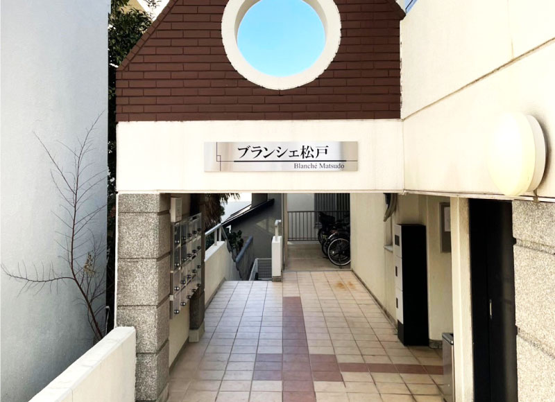 アパートの看板　マンションの看板　ステンレスの看板
